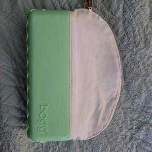 BOGG  BRAND NEW MINT COSMETIC BAG